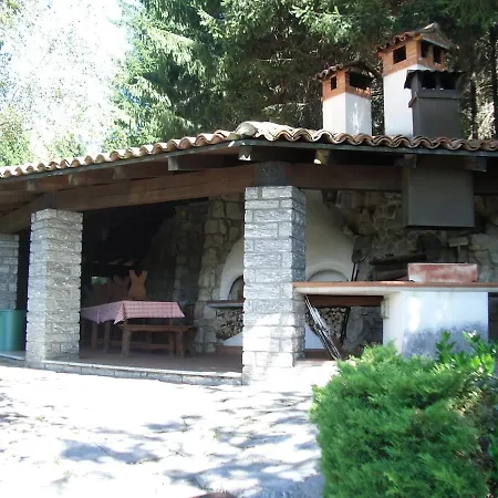 L'helleboro - Immerso Nella Natura Bed & Breakfast *